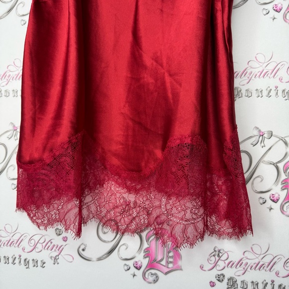 Victoria secret tank top lacie shimmer shiny silky Red Satin Lace Trim Cami Top - Picture 9 of 10